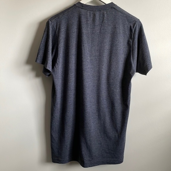 Super Mario TShirt - Picture 2 of 4